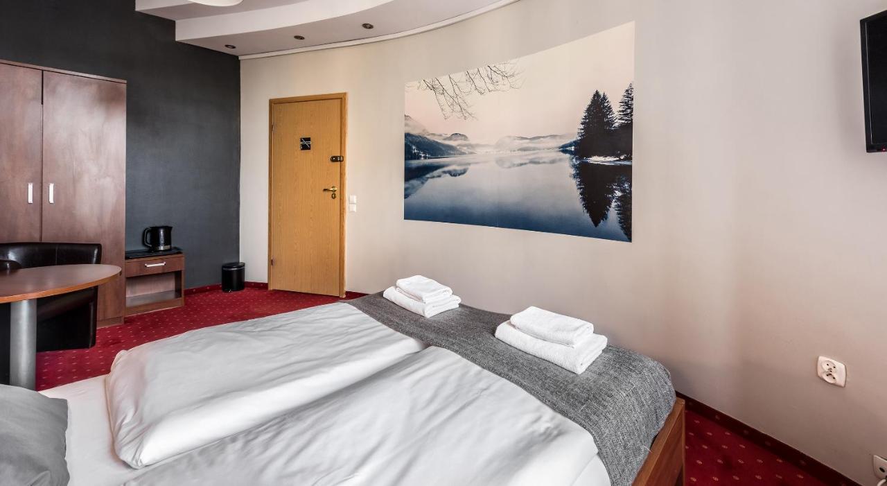 Flamingo Premium Vandrerhjem Krasków