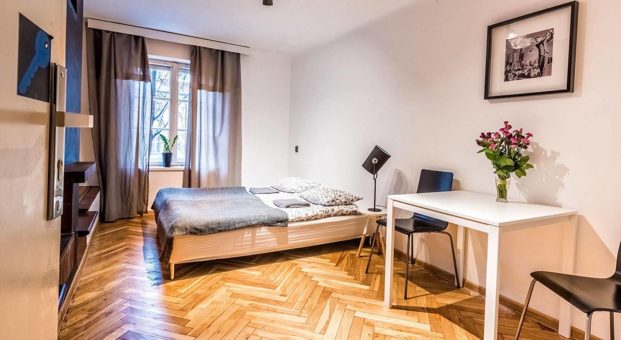 Flamingo Premium Vandrerhjem *
